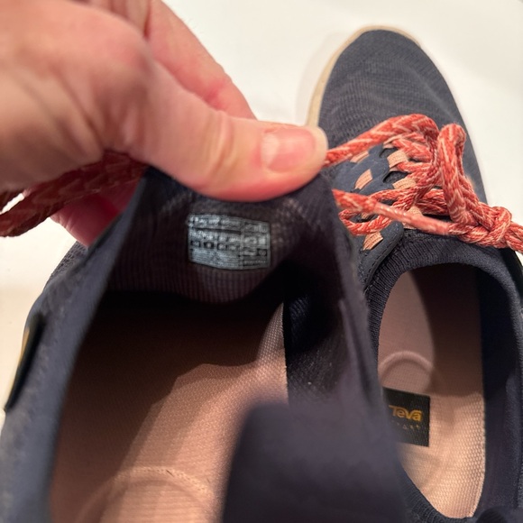 Teva Navy and Pink Athletic Shoes - Picture 4 of 5